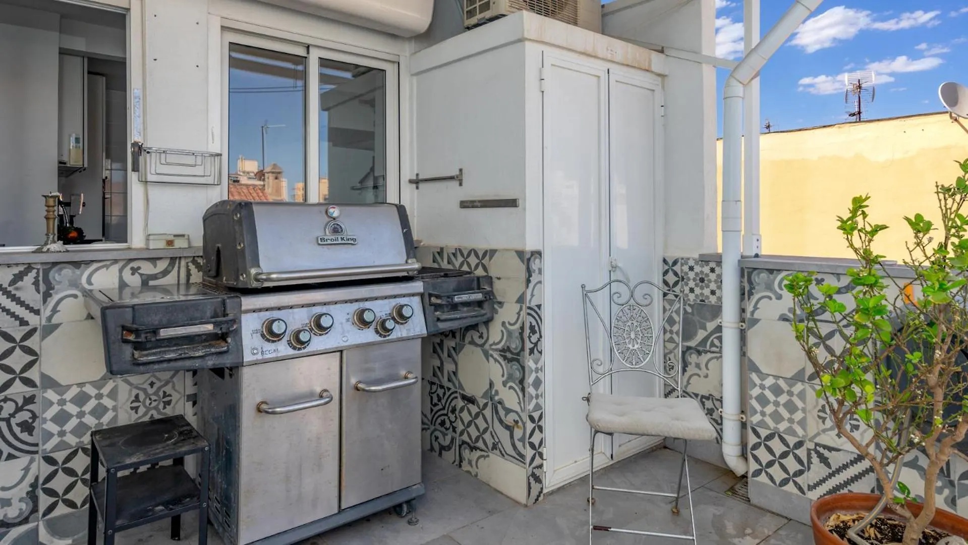 Sunny Serenity 200M From Beach Fuengirola 0*,